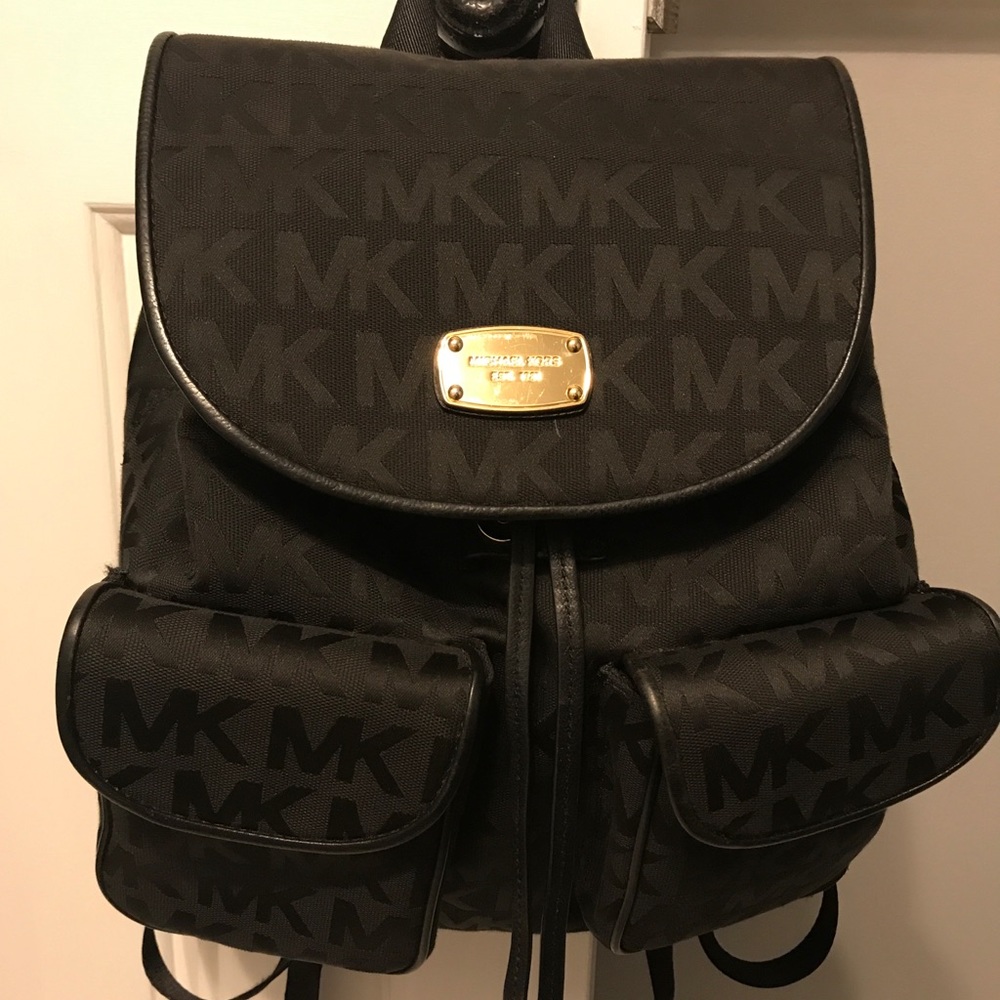 Michael Kors Black Backpack Purse 🖤